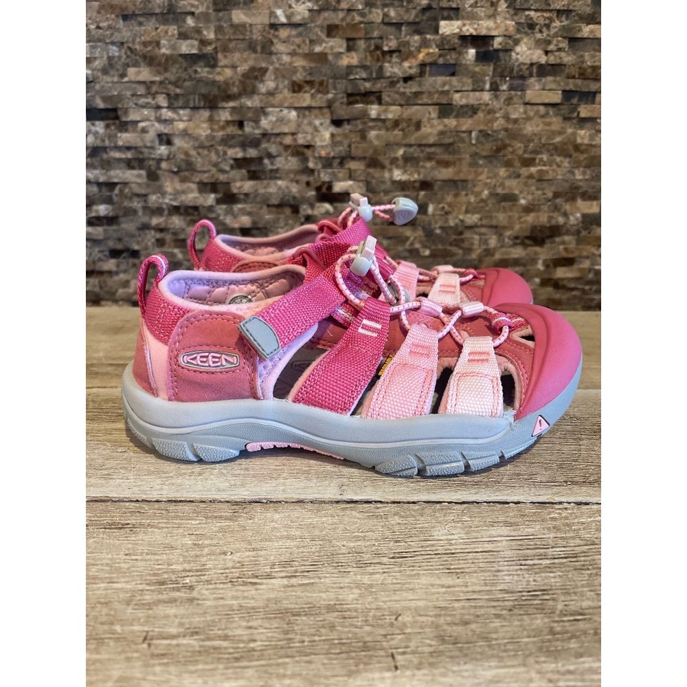 Keen Newport H2 Youth Big Kids Girl's Rapture Rose Powder Pink Sandals Siz